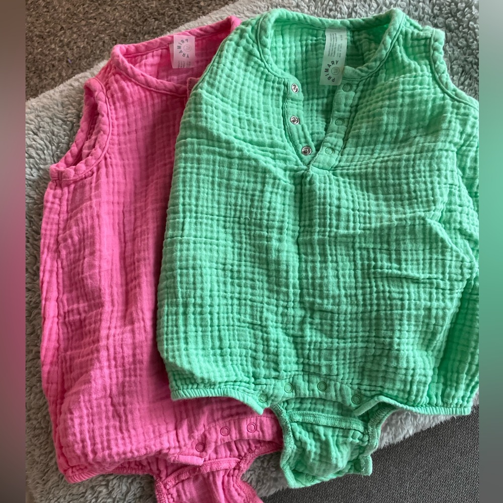 Primary muslin onesies, bundle of 2